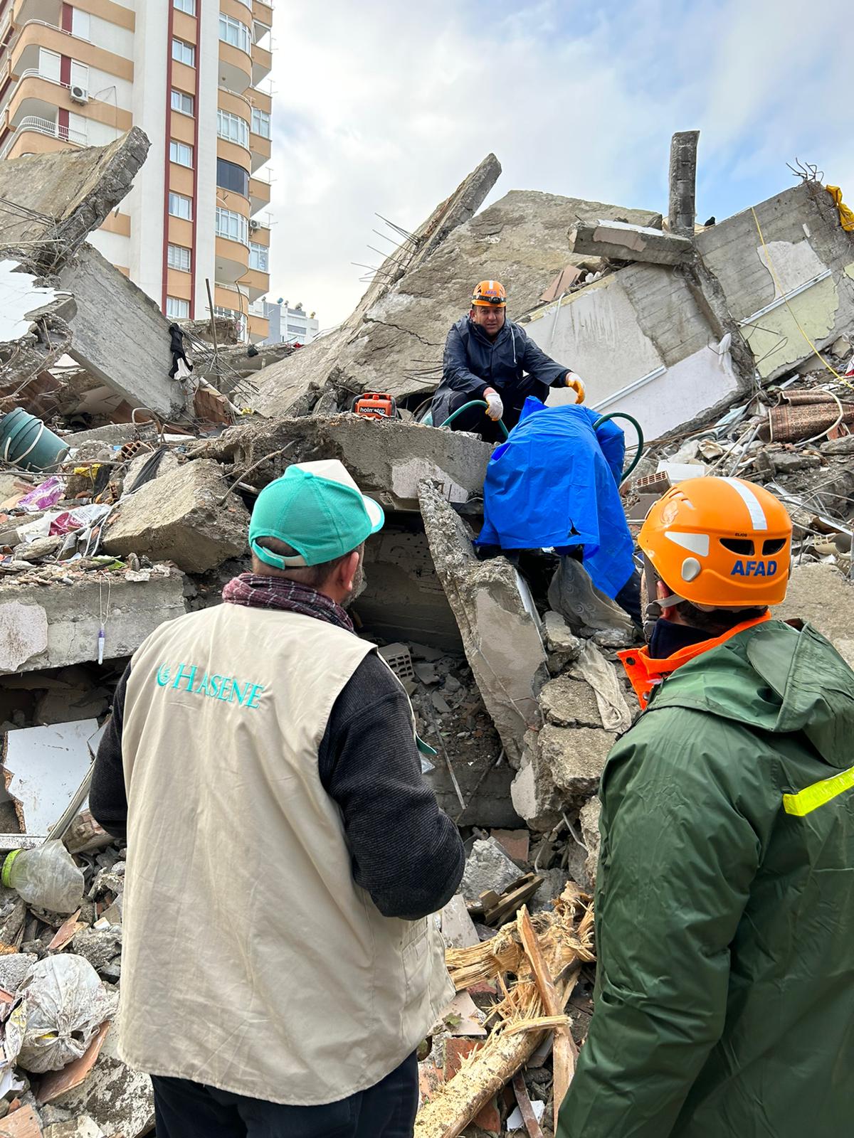 Turkey Earthquake Emergency Aid Mobilization